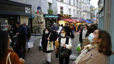 Франция: почти 300 000 новых случаев