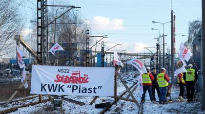 Профсоюзы шахтеров в Польше блокируют поставки угля на электростанции