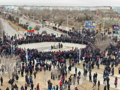 Протесты в Казахстане. Почему казахи отказались идти по российскому сценарию, — мнение