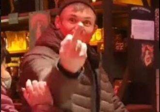 В Мариуполе мужчина устроил дебош в баре из-за приветствия на украинском языке | Новости и события Украины и мира, о политике, здоровье, спорте и интересных людях