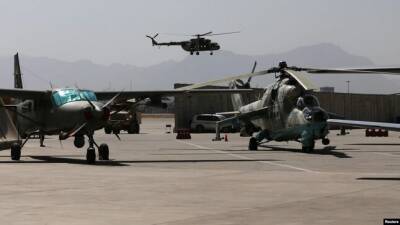 Талибан потребовал вернуть 40 вертолетов из Таджикистана и Узбекистана
