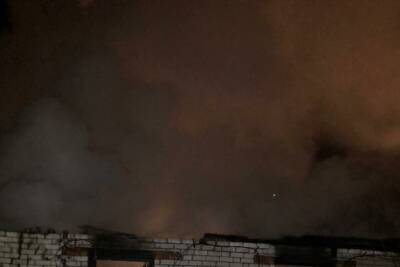 На пожаре в частном доме в Казани погибли два человека