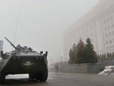 Протестующие в Казахстане ворвались в городскую администрацию Алматы после штурма