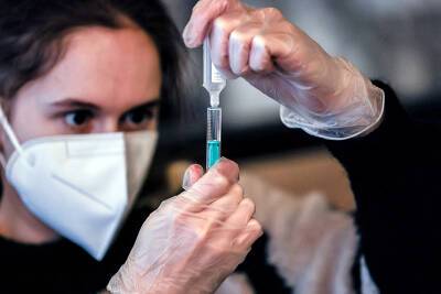 Глава РАН дал прогноз, когда будут признаны российские вакцины