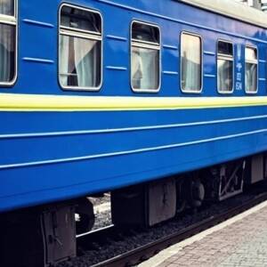 В Запорожье поезд насмерть сбил 78-летнюю женщину
