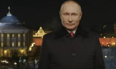 В Кремле опровергли сообщения о том, что президент записывал новогоднее обращение в бронежилете