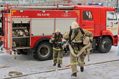 Днем пожарные выехали тушить квартиру в Смоленске на улице Юрьева