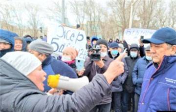 В Алматы протестующие захватили здание телеканала «Мир24» и потребовали выхода в прямой эфир