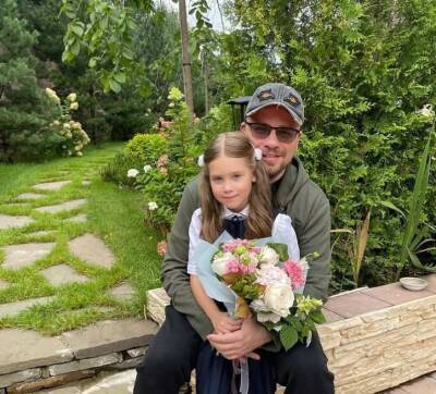 Гарик Харламов трогательно поздравил дочь от Кристины Асмус с днем рождения