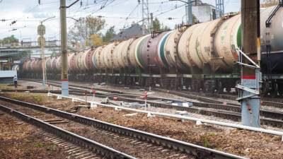 Грузовые поезда между Россией и Казахстаном следуют в штатном режиме