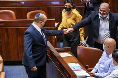 Кнессет одобрил законопроект Раам, угрожавший развалить коалицию