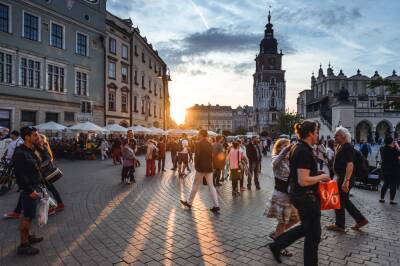 Польща спростила працевлаштування для українців: що змінилося