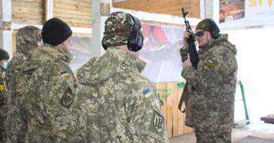 В войска территориальной обороны готов вступить только каждый третий украинец, — опрос