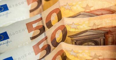 В первые дни нового года латвийцы отдали мошенникам более 111 000 евро