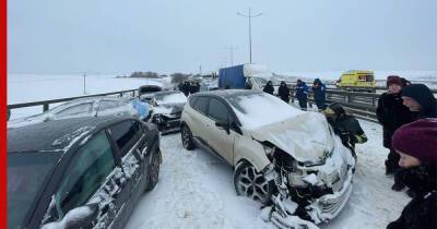 На трассе "Дон" в Тульской области за сутки в крупные ДТП попали около 120 автомобилей