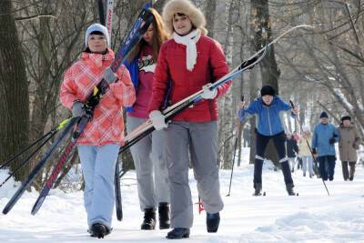 Терапевт Чернышова объяснила, кому нельзя кататься на лыжах