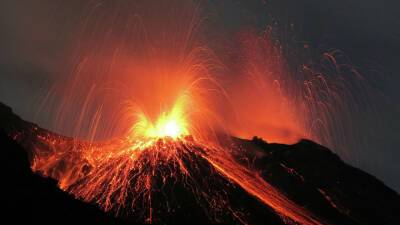 В Африке проснулся один из самых мощных вулканов мира