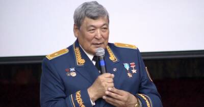Первый космонавт Казахстана из-за протестов просит ввести в страну войска ОДКБ