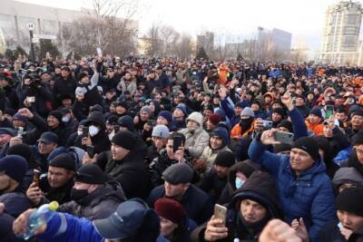 Токаев обратился к России, Беларуси и другим странам ОДКБ для помощи в подавлении протеста