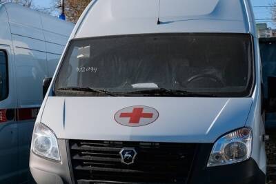 На трассе в Волгоградской области в лобовом ДТП пострадали 3 человека