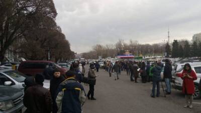 Очевидцы сообщили о протестующих с автоматами в Алма-Ате