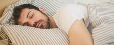 Эксетерский университет: Риск инфаркта снижается, если придерживаться «золотого часа» отхода ко сну
