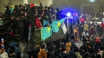 Первая кровь: год Тигра ознаменовался массовыми беспорядками в Казахстане