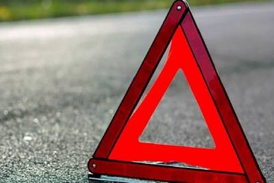 Пассажир иномарки пострадал в ДТП в Псковском районе