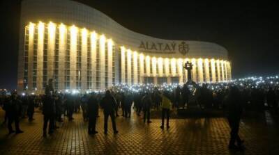 В Казахстане банки приостановили работу
