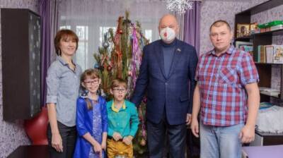 Вадим Супиков поздравил детей с наступающим Рождеством