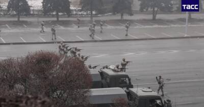 Революция в Казахстане: появились кадры зачистки силовиками площади Республики в Алма-Ате (видео)
