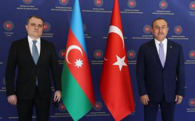 Джейхун Байрамов и Мевлют Чавушоглу обсудили ситуацию в Казахстане - МИД Азербайджана