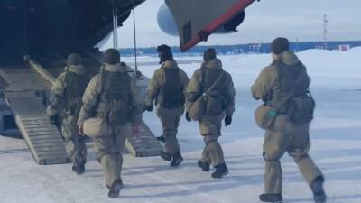 Опубликовано видео вылета российских военных в Казахстан