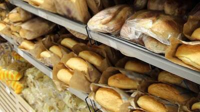 В Азербайджане определены максимальные цены на муку и хлеб