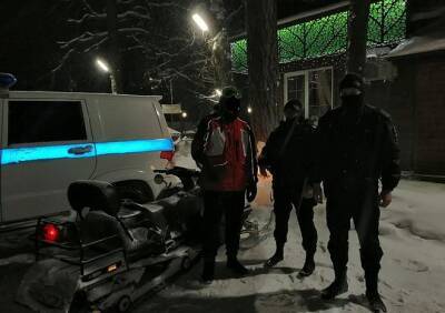 В Солотче пойманы водители, ездившие на незарегистрированных снегоходе и квадроцикле