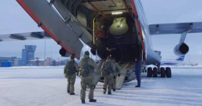 Страны ОДКБ отправили в Казахстан “миротворцев” для подавления протестов: из России вылетели самолеты с десантниками