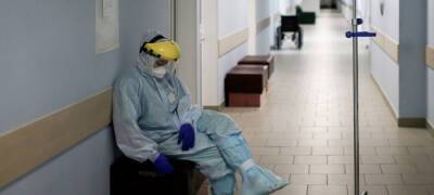 За сутки в России от коронавируса скончались 802 человека