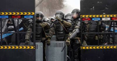 Число погибших в Алма-Ате силовиков возросло до 13, двое обезглавлены