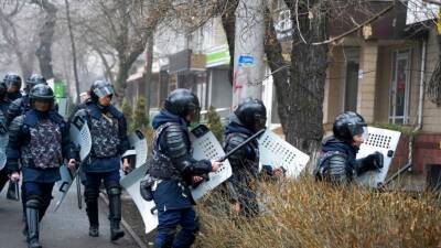 Власти Алма-Аты сообщили о начале «антитеррористической операции»