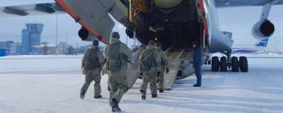В Алма-Ату прибыл первый самолет с миротворцами из России