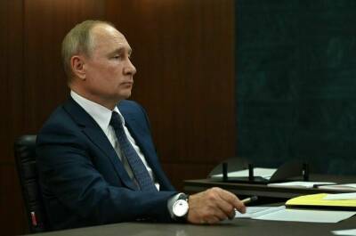 Путин поручил представить предложения по борьбе с пытками в колониях