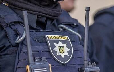В Славянске полицейского подозревают в краже банковской карты у покойника