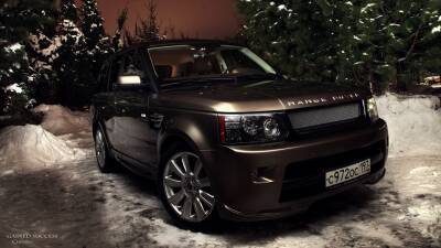 Новосибирские полицейские задержали подозреваемого в угоне автомобиля Range Rover