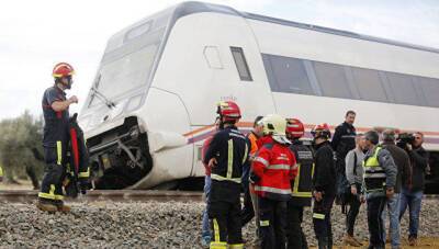 Семь человек пострадали из-за схода поезда с рельсов в Южной Корее - trend.az - Южная Корея - Сеул - Пусан