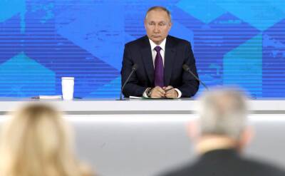 Путін наказав покращити мобільний зв’язок в Криму