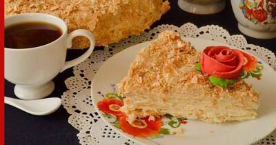 Праздничная кухня: рецепт торта "Наполеон" с орехами на сковороде