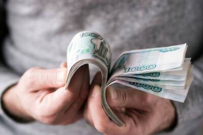 У 95-летнего пенсионера из Всеволожского района пропали 80 тысяч рублей и сберкнижки