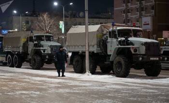 В Казахстане высадилась первая группа российских десантников