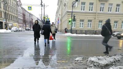 В Петербурге продлили «желтый» уровень опасности из-за гололеда
