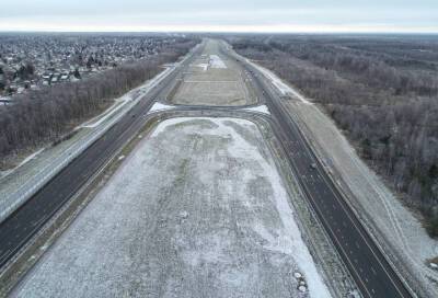 В 2021 году в Ленобласти и Петербурге было отремонтировано 418 км федеральных дорог